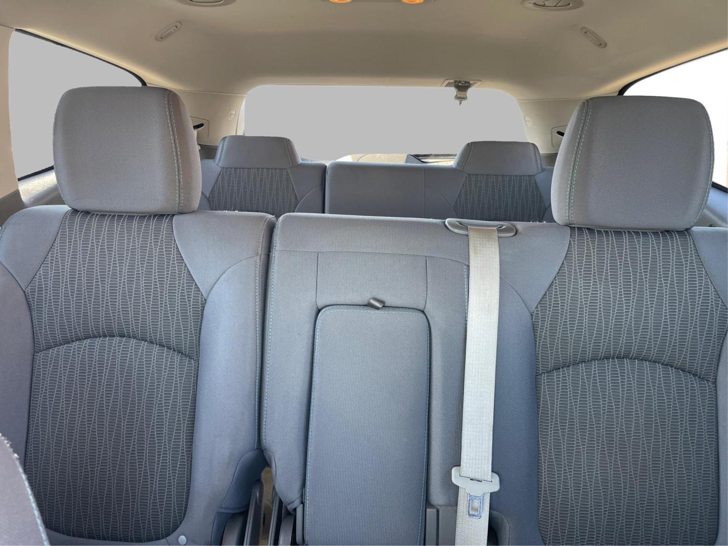 2015 Chevrolet Traverse LT (1GNKVGKD0FJ) with an Other engine, located at 1230 East Main St, Xenia, OH, 45385, (937) 908-9800, 39.688026, -83.910172 - Photo#13