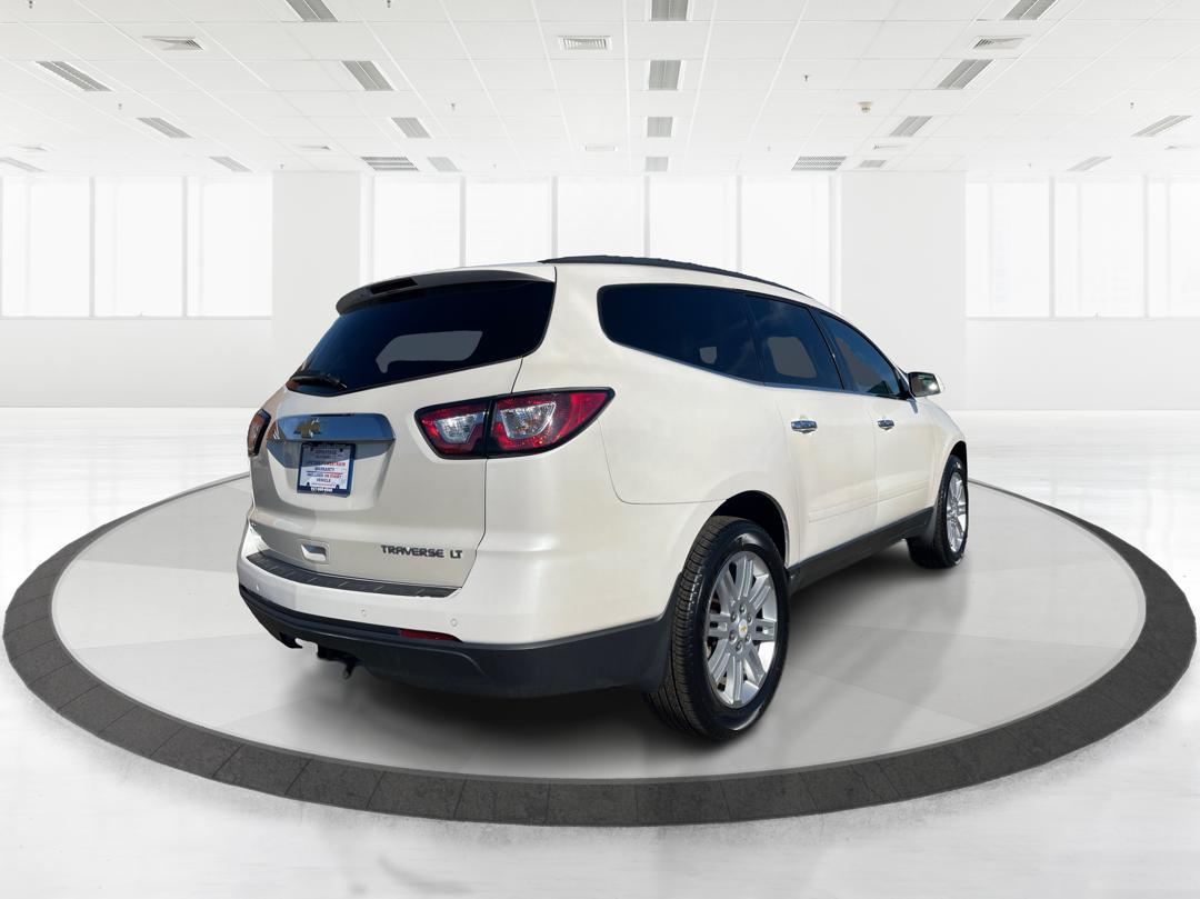 2015 Chevrolet Traverse LT (1GNKVGKD0FJ) with an Other engine, located at 1230 East Main St, Xenia, OH, 45385, (937) 908-9800, 39.688026, -83.910172 - Photo#2