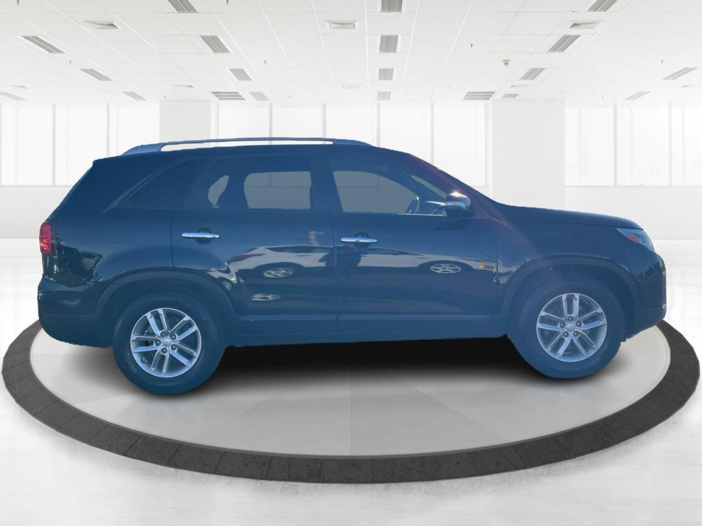 2014 Kia Sorento LX (5XYKT3A6XEG) with an Other engine, located at 1230 East Main St, Xenia, OH, 45385, (937) 908-9800, 39.688026, -83.910172 - Photo#1