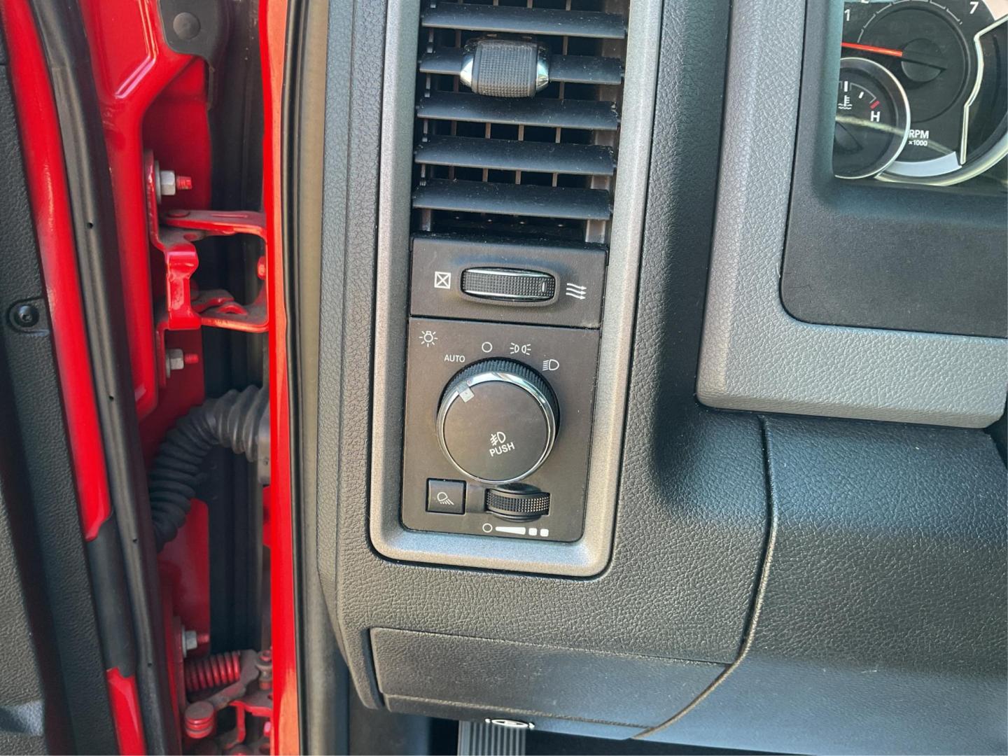 2013 Ram 1500 Tradesman (1C6RR7FT8DS) with an Other engine, located at 4508 South Dixie Dr, Moraine, OH, 45439, (937) 908-9800, 39.689976, -84.218452 - Photo#15