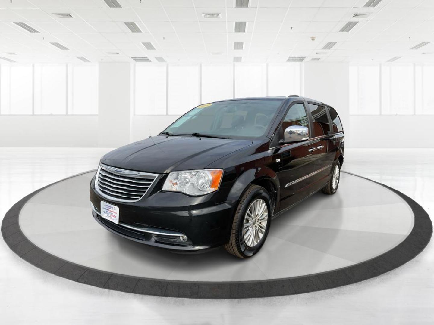 2014 Chrysler Town and Country Touring-L (2C4RC1CG8ER) with an Other engine, located at 4508 South Dixie Dr, Moraine, OH, 45439, (937) 908-9800, 39.689976, -84.218452 - Photo#7