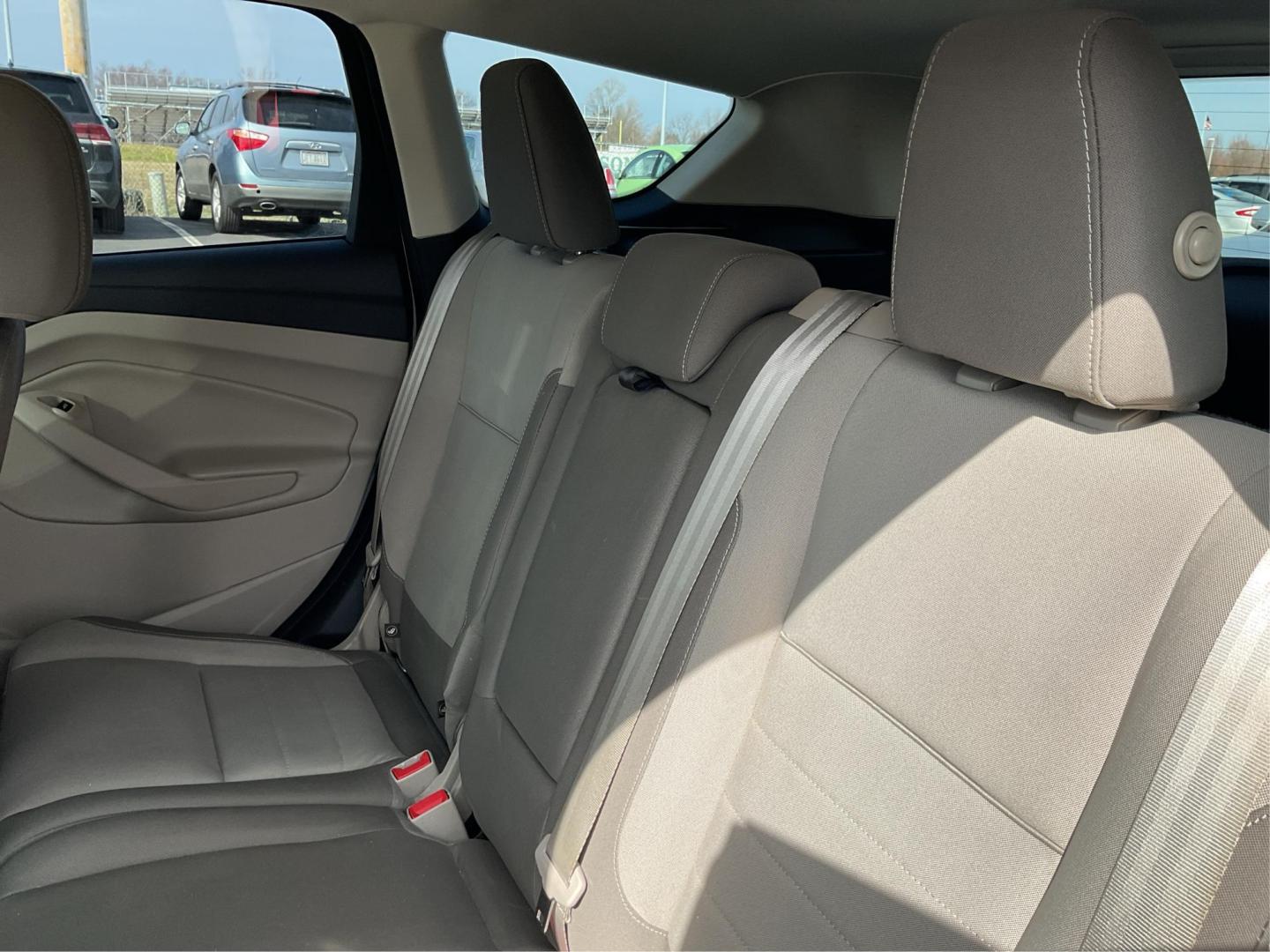 2014 Ford Escape SE (1FMCU0G94EU) with an EcoBoost 1.6L I-4 gasoline direct injection engine, located at 401 Woodman Dr, Riverside, OH, 45431, (937) 908-9800, 39.760899, -84.123421 - Photo#9