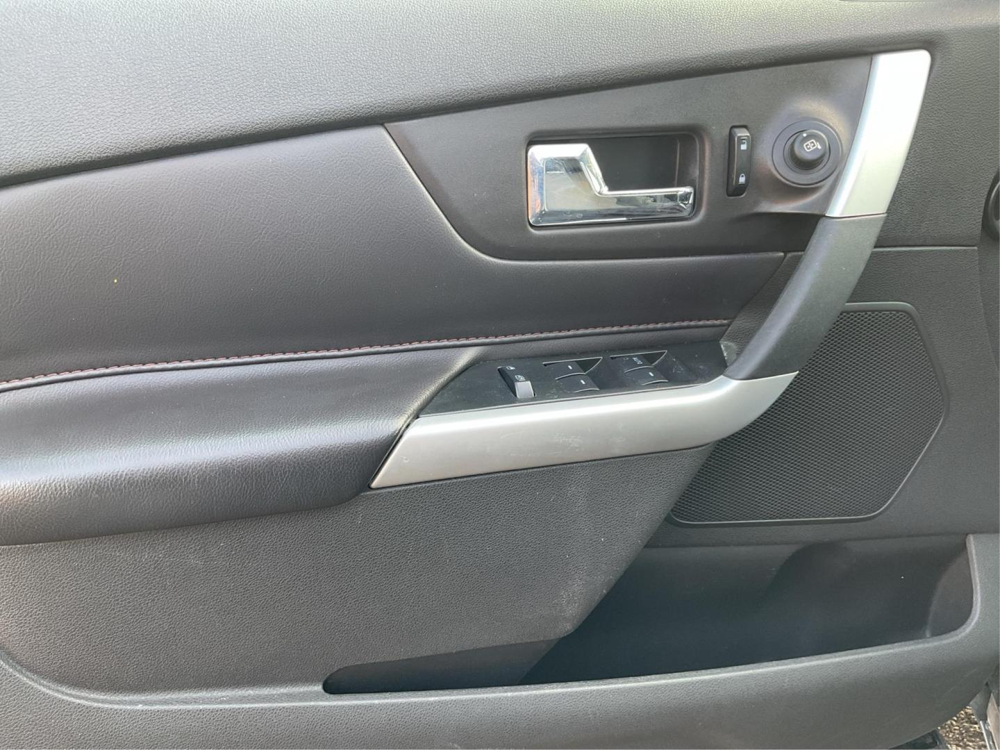 2013 Ford Edge SEL (2FMDK4JC1DB) with an 3.5L V-6 DOHC engine, located at 1184 Kauffman Ave, Fairborn, OH, 45324, (937) 908-9800, 39.807072, -84.030914 - Photo#18