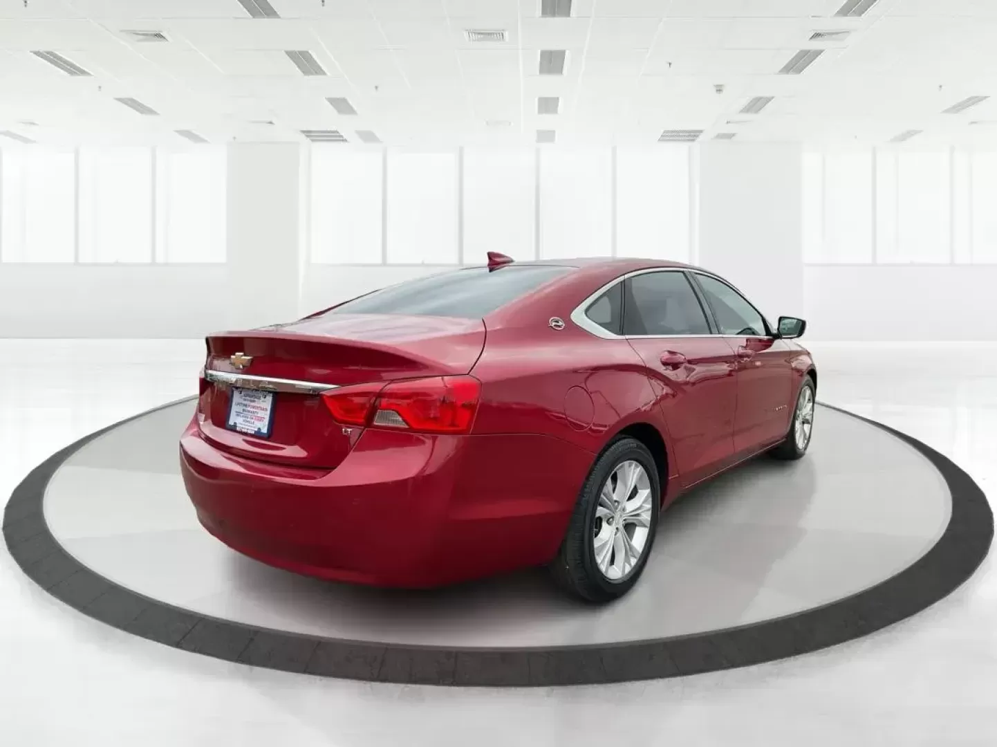 2015 Chevrolet Impala 2LT (2G1125S33F9) with an 3.6L V-6 gasoline direct injection engine, located at 1184 Kauffman Ave, Fairborn, OH, 45324, (937) 908-9800, 39.807072, -84.030914 - 2015 Chevrolet Impala 2LT - Photo#2