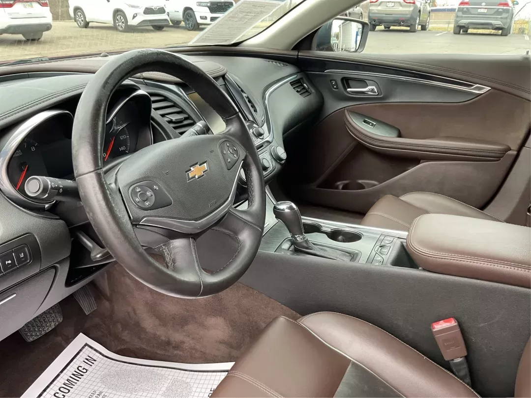 2015 Chevrolet Impala 2LT (2G1125S33F9) with an 3.6L V-6 gasoline direct injection engine, located at 1184 Kauffman Ave, Fairborn, OH, 45324, (937) 908-9800, 39.807072, -84.030914 - 2015 Chevrolet Impala 2LT - Photo#9