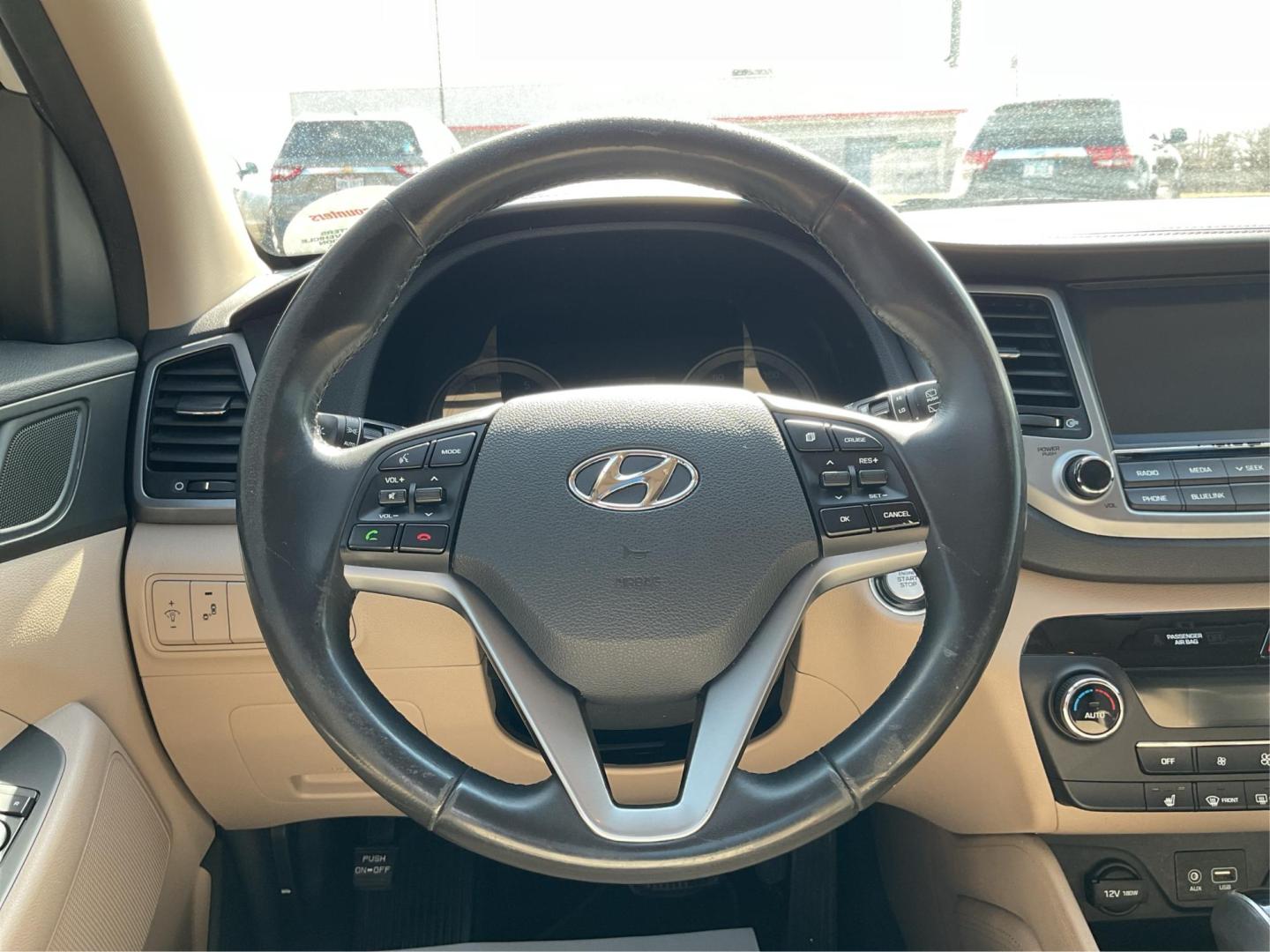 2016 Hyundai Tucson Limited (KM8J3CA20GU) with an 1.6L I-4 gasoline direct injection engine, located at 1099 N County Rd 25A, Troy, OH, 45373, (937) 908-9800, 40.057079, -84.212883 - Photo#15