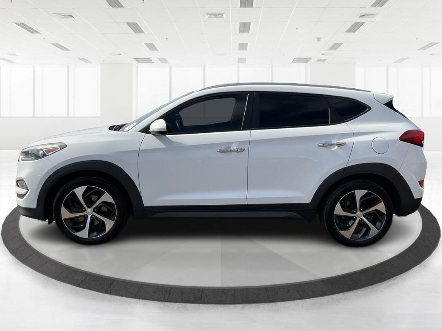 2016 Hyundai Tucson Limited (KM8J3CA20GU) with an 1.6L I-4 gasoline direct injection engine, located at 1099 N County Rd 25A, Troy, OH, 45373, (937) 908-9800, 40.057079, -84.212883 - Photo#5