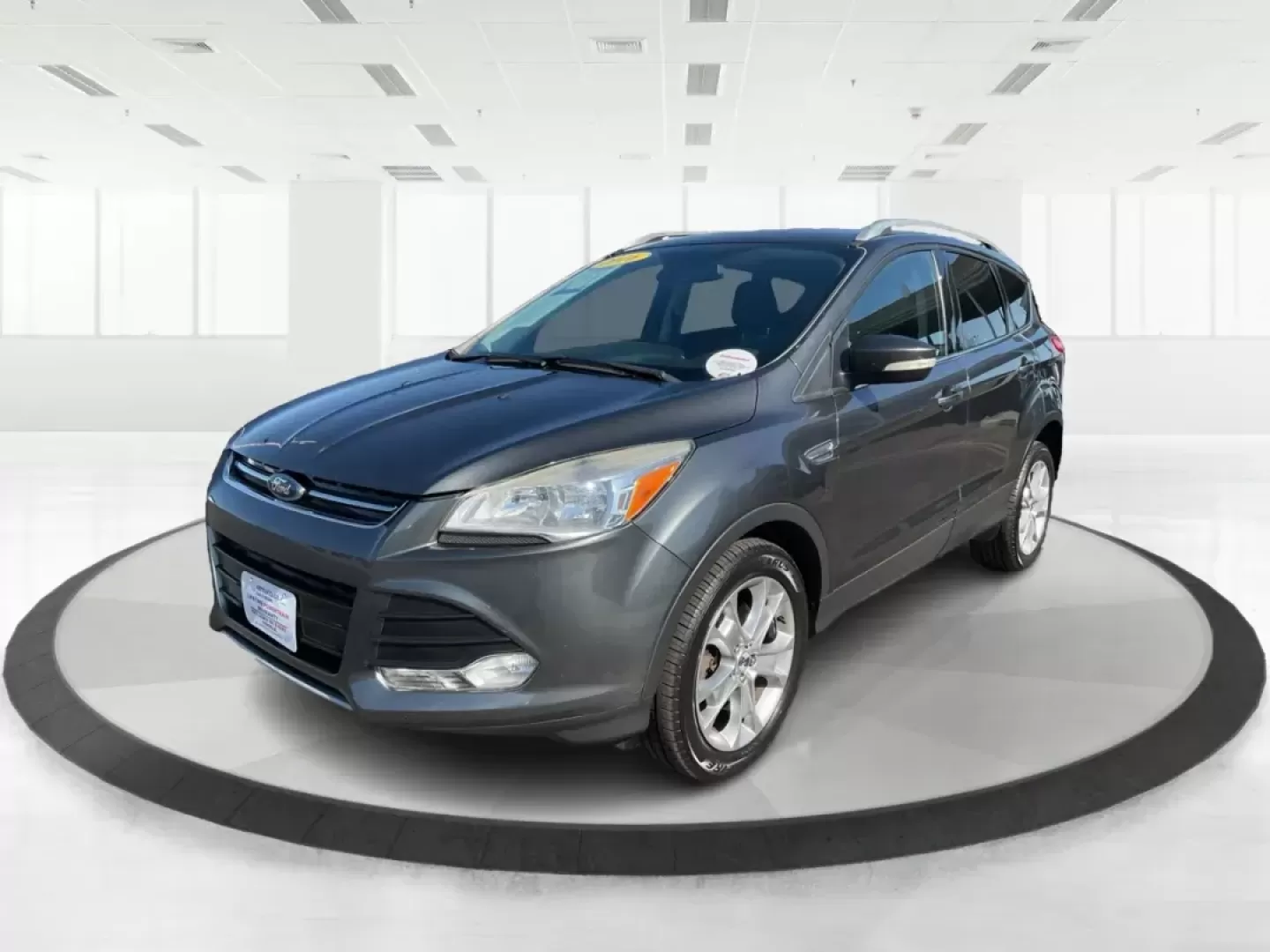 2016 Ford Escape Titanium (1FMCU9J92GU) with an EcoBoost 1.6L I-4 gasoline direct injection engine, located at 1184 Kauffman Ave, Fairborn, OH, 45324, (937) 908-9800, 39.807072, -84.030914 - Photo#7