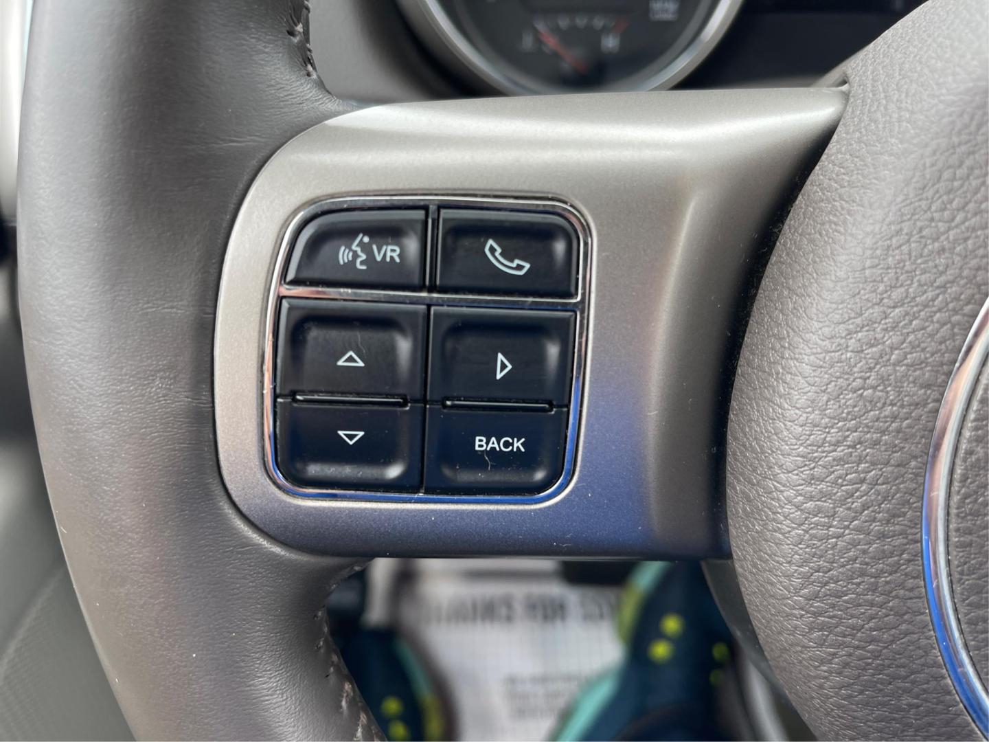 2013 Jeep Grand Cherokee Laredo (1C4RJFAG8DC) with an 3.6L V-6 DOHC engine, located at 880 E. National Road, Vandalia, OH, 45377, (937) 908-9800, 39.891918, -84.183594 - Photo#15