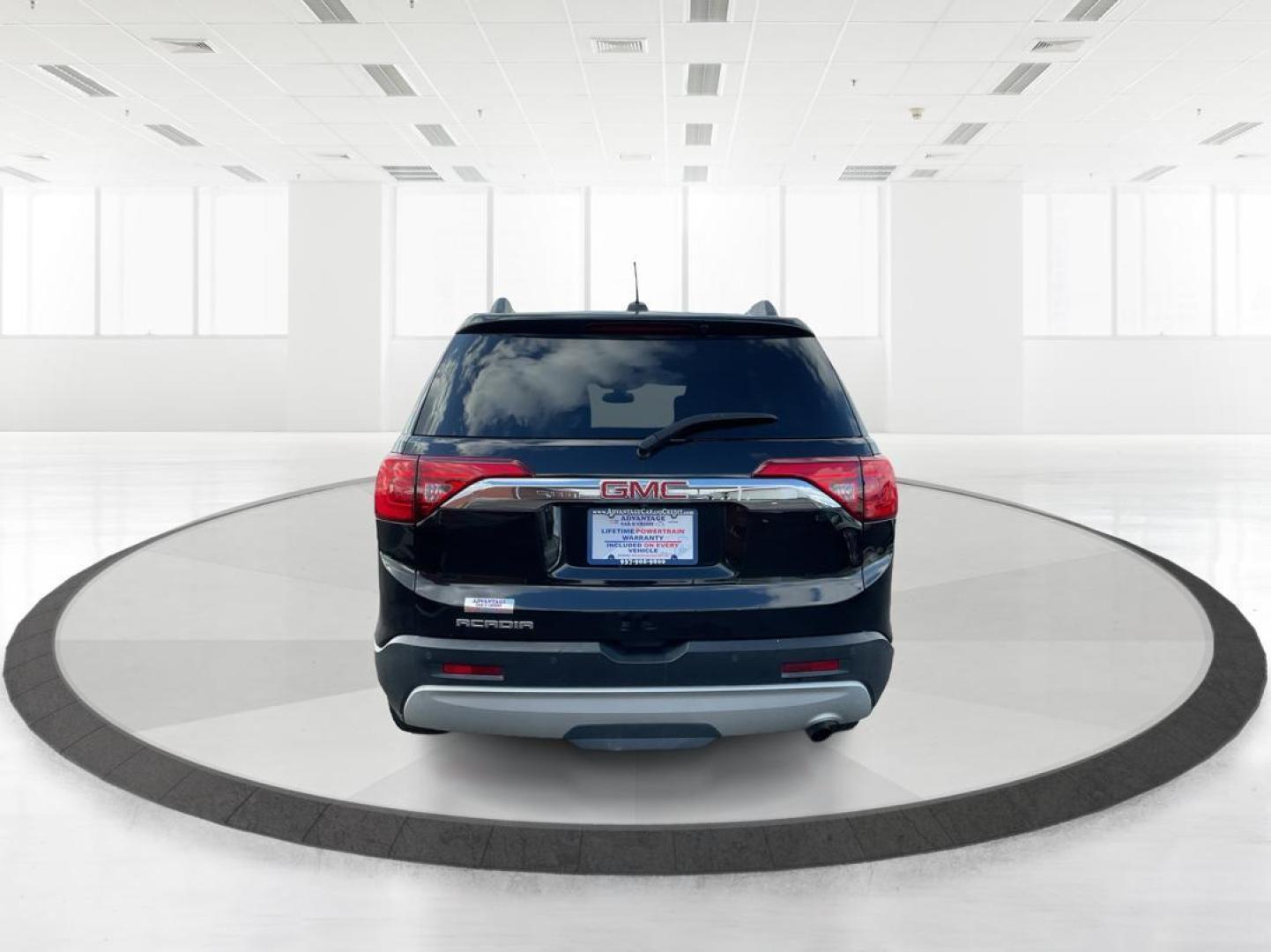 2018 GMC Acadia SLT-1 (1GKKNMLA4JZ) with an 2.5L I-4 gasoline direct injection engine, located at 1230 East Main St, Xenia, OH, 45385, (937) 908-9800, 39.688026, -83.910172 - Photo#3