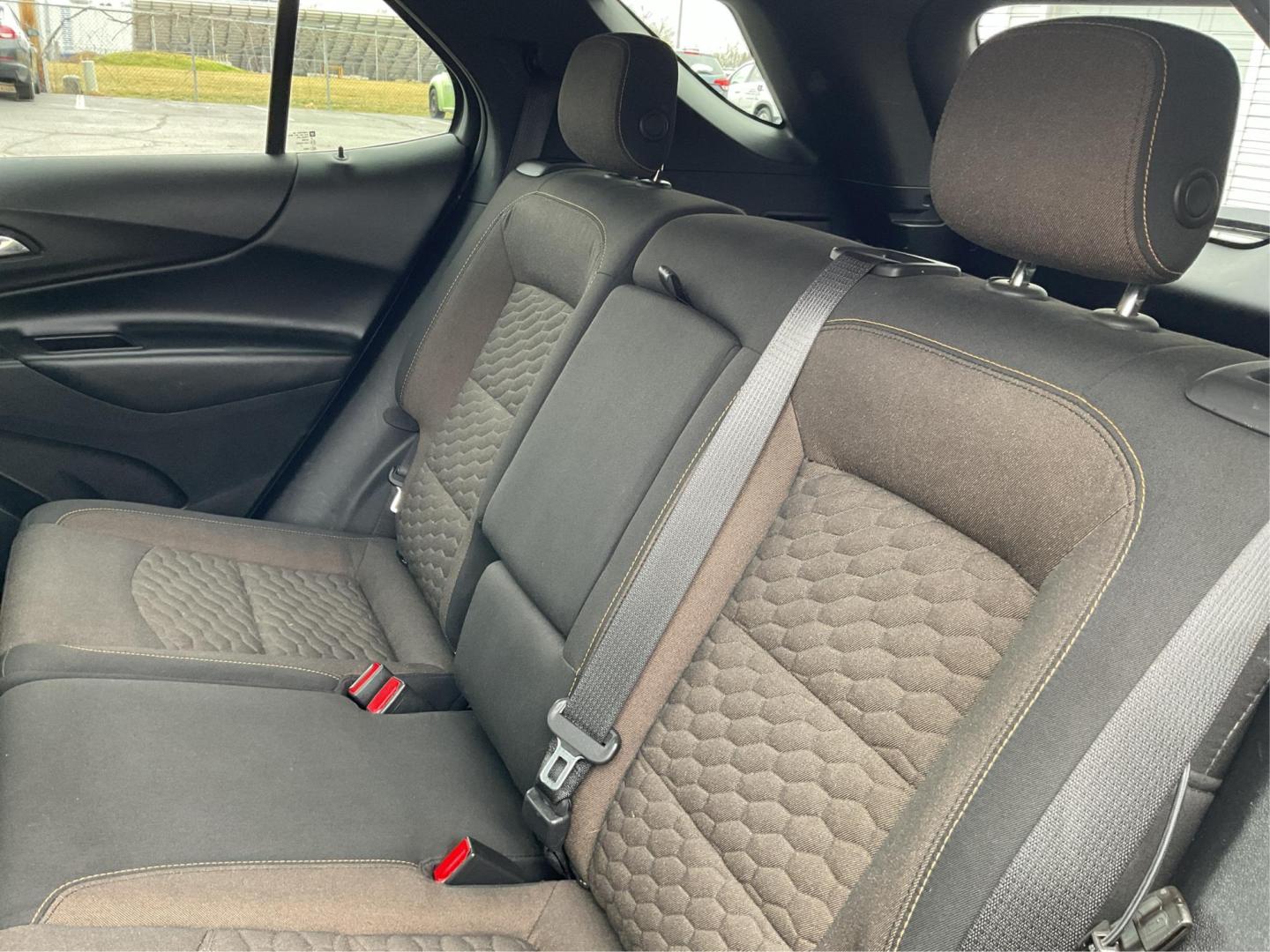 2018 Chevrolet Equinox LT AWD (2GNAXSEV5J6) with an 1.5L L4 DOHC 16V TURBO engine, 6-Speed Automatic transmission, located at 4508 South Dixie Dr, Moraine, OH, 45439, (937) 908-9800, 39.689976, -84.218452 - Photo#9