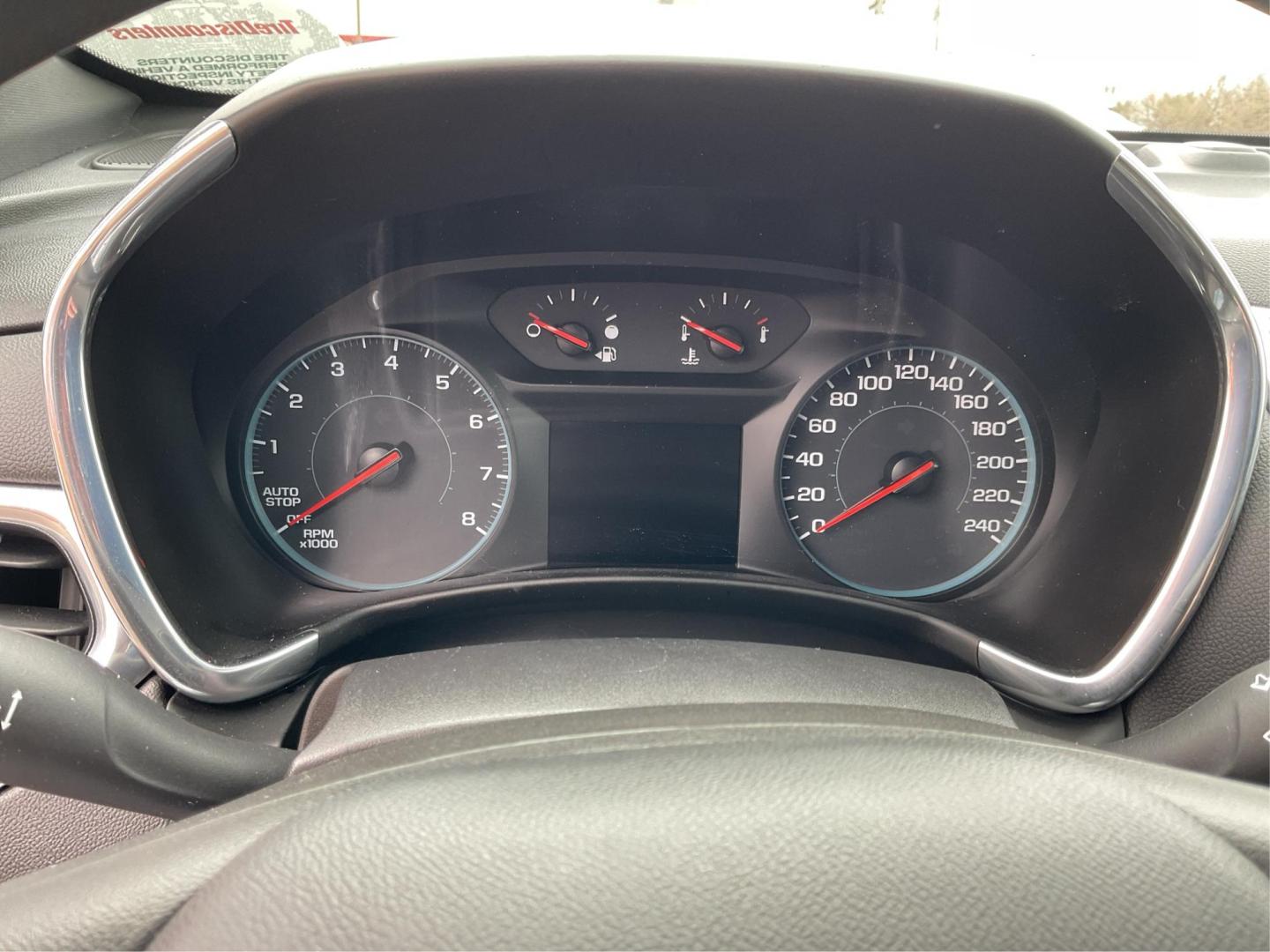2018 Chevrolet Equinox LT AWD (2GNAXSEV5J6) with an 1.5L L4 DOHC 16V TURBO engine, 6-Speed Automatic transmission, located at 4508 South Dixie Dr, Moraine, OH, 45439, (937) 908-9800, 39.689976, -84.218452 - Photo#14