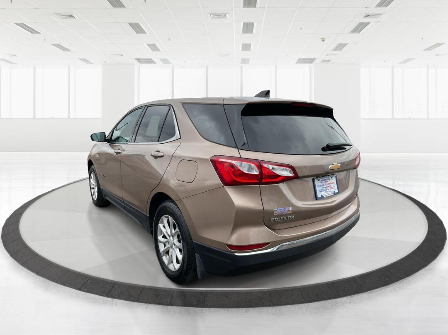2018 Chevrolet Equinox LT AWD (2GNAXSEV5J6) with an 1.5L L4 DOHC 16V TURBO engine, 6-Speed Automatic transmission, located at 4508 South Dixie Dr, Moraine, OH, 45439, (937) 908-9800, 39.689976, -84.218452 - Photo#4
