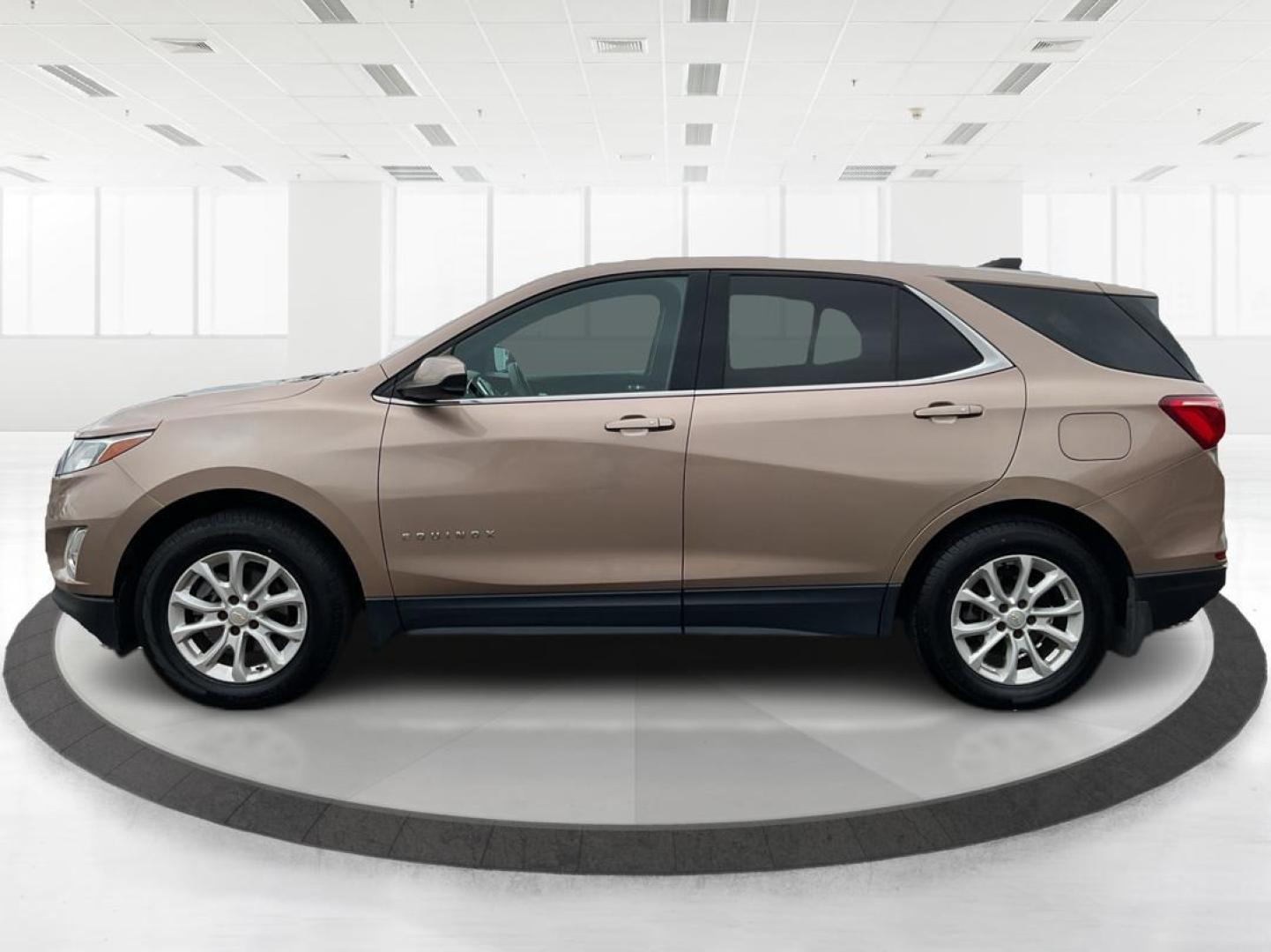 2018 Chevrolet Equinox LT AWD (2GNAXSEV5J6) with an 1.5L L4 DOHC 16V TURBO engine, 6-Speed Automatic transmission, located at 4508 South Dixie Dr, Moraine, OH, 45439, (937) 908-9800, 39.689976, -84.218452 - Photo#5