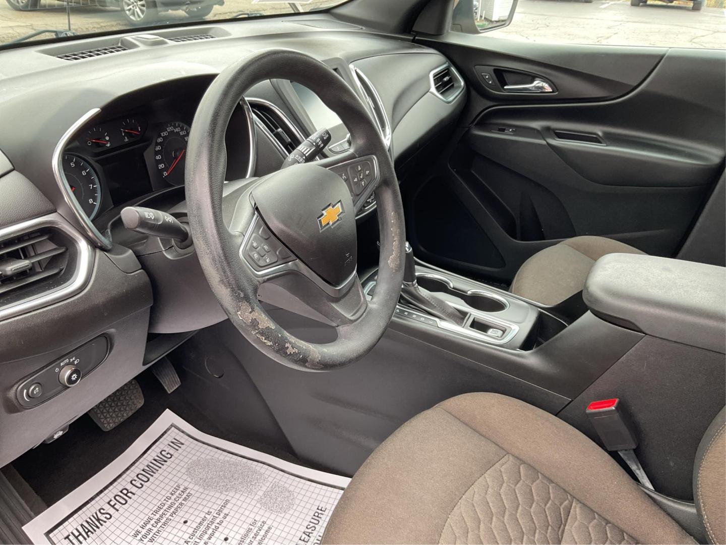 2018 Chevrolet Equinox LT AWD (2GNAXSEV5J6) with an 1.5L L4 DOHC 16V TURBO engine, 6-Speed Automatic transmission, located at 4508 South Dixie Dr, Moraine, OH, 45439, (937) 908-9800, 39.689976, -84.218452 - Photo#8