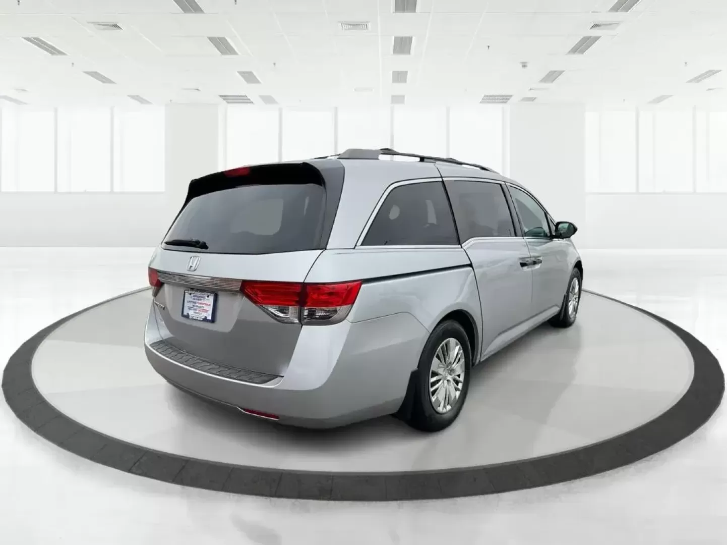 2014 Honda Odyssey LX (5FNRL5H23EB) with an 3.5L V-6 i-VTEC variable valve control engine, located at 1230 East Main St, Xenia, OH, 45385, (937) 908-9800, 39.688026, -83.910172 - Photo#2
