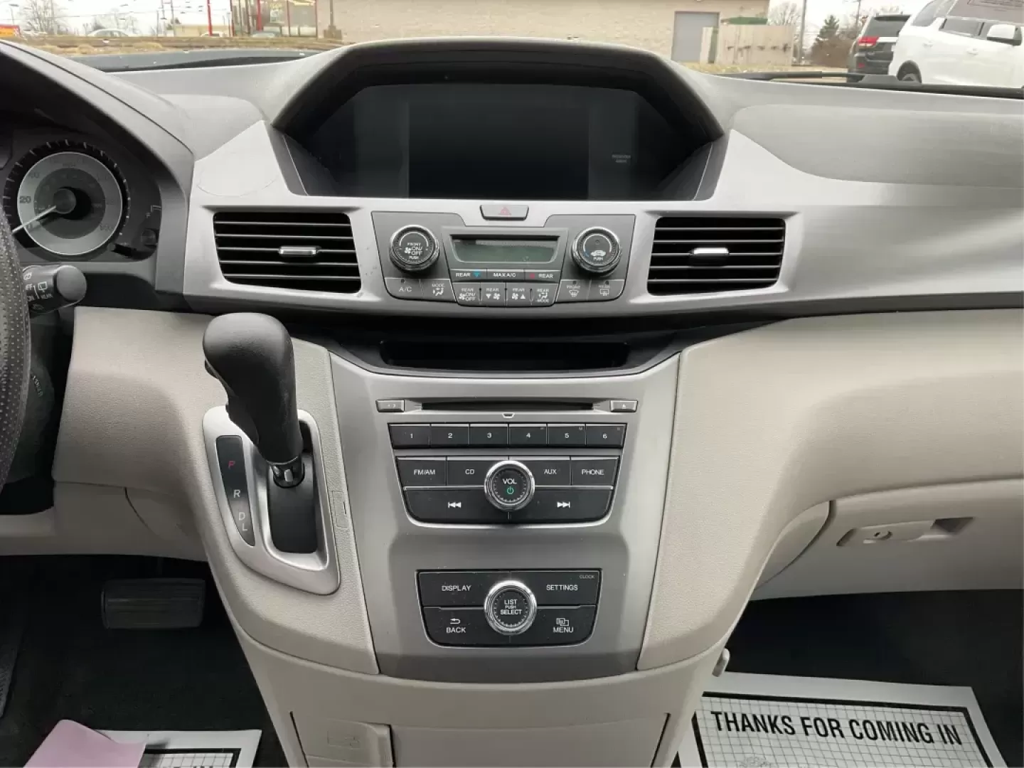 2014 Honda Odyssey LX (5FNRL5H23EB) with an 3.5L V-6 i-VTEC variable valve control engine, located at 1230 East Main St, Xenia, OH, 45385, (937) 908-9800, 39.688026, -83.910172 - Photo#12