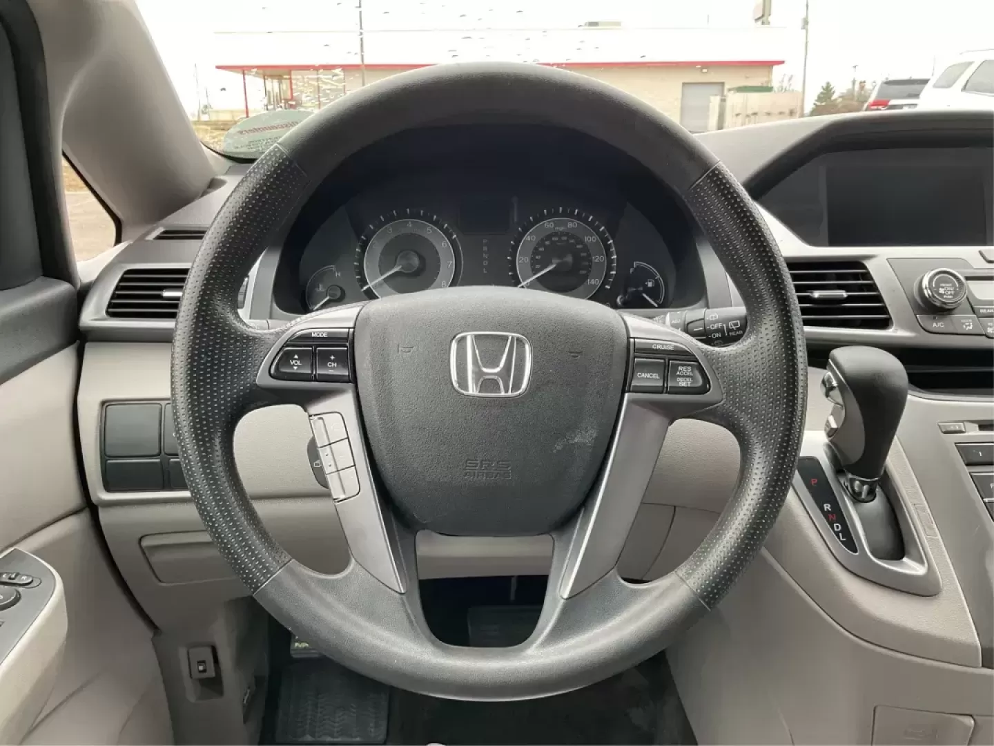 2014 Honda Odyssey LX (5FNRL5H23EB) with an 3.5L V-6 i-VTEC variable valve control engine, located at 1230 East Main St, Xenia, OH, 45385, (937) 908-9800, 39.688026, -83.910172 - Photo#15