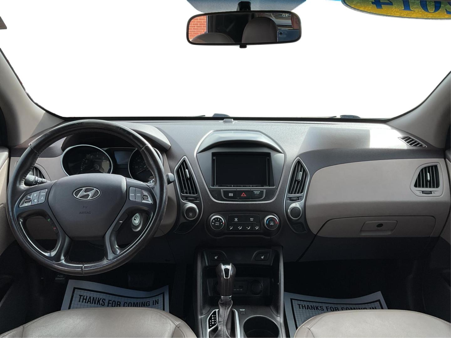 2014 Hyundai Tucson SE (KM8JU3AG0EU) with an Theta II 2.4L I-4 gasoline direct injection engine, located at 1230 East Main St, Xenia, OH, 45385, (937) 908-9800, 39.688026, -83.910172 - Photo#17