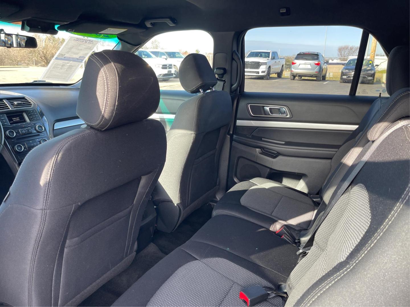2017 Ford Explorer XLT (1FM5K8D83HG) with an 3.5L V-6 DOHC engine, located at 8750 N County Rd 25A, Piqua, OH, 45356, (937) 908-9800, 40.164391, -84.232513 - Photo#9