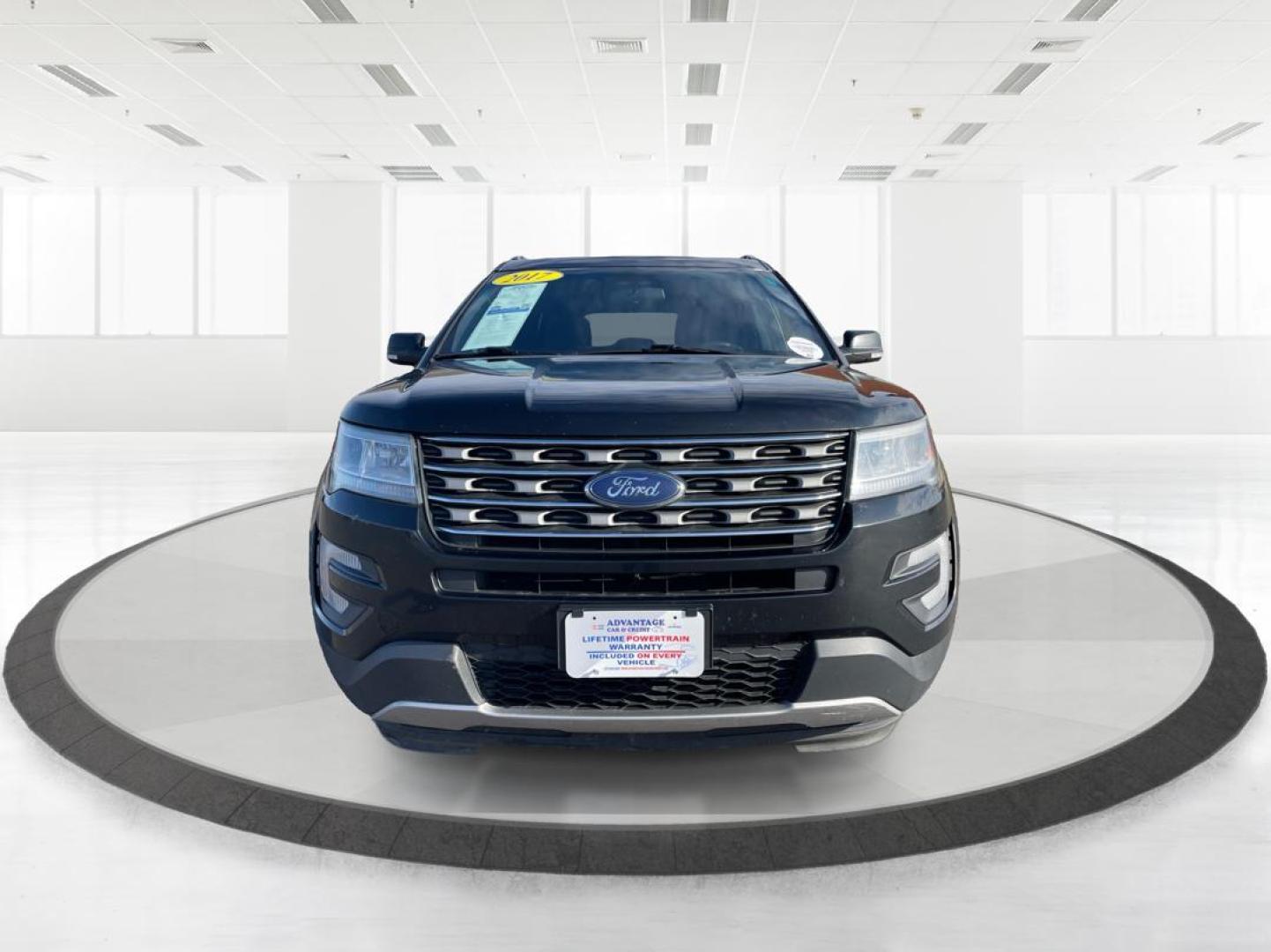 2017 Ford Explorer XLT (1FM5K8D83HG) with an 3.5L V-6 DOHC engine, located at 8750 N County Rd 25A, Piqua, OH, 45356, (937) 908-9800, 40.164391, -84.232513 - Photo#6