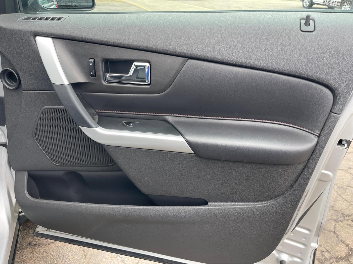 2013 Ford Edge SEL (2FMDK4JC1DB) with an 3.5L V-6 DOHC engine, located at 4508 South Dixie Dr, Moraine, OH, 45439, (937) 908-9800, 39.689976, -84.218452 - Photo#19