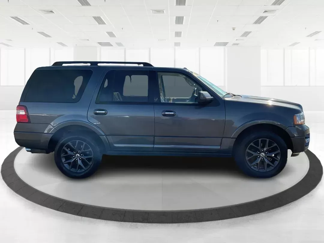 2017 Ford Expedition Limited (1FMJU2AT4HE) with an EcoBoost 3.5L V-6 gasoline direct injection engine, located at 1184 Kauffman Ave, Fairborn, OH, 45324, (937) 908-9800, 39.807072, -84.030914 - Photo#1