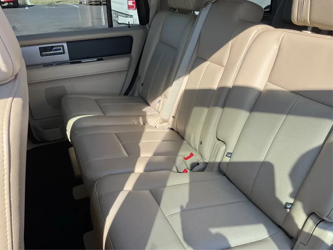 2017 Ford Expedition Limited (1FMJU2AT4HE) with an EcoBoost 3.5L V-6 gasoline direct injection engine, located at 1184 Kauffman Ave, Fairborn, OH, 45324, (937) 908-9800, 39.807072, -84.030914 - Photo#10