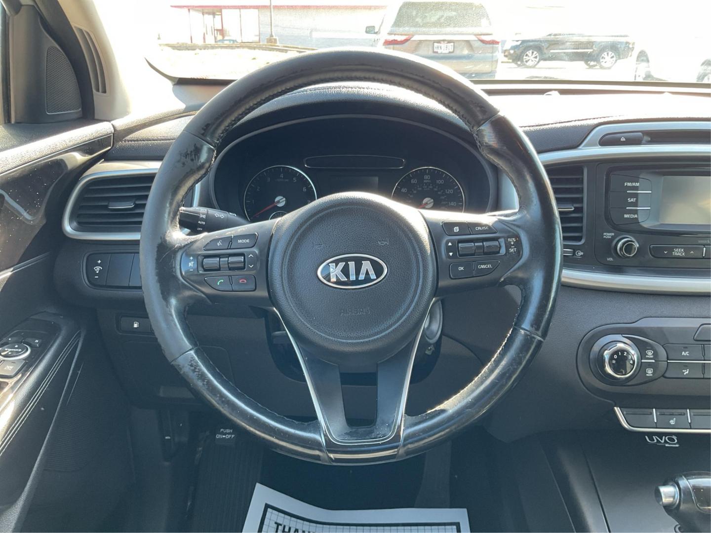 2016 Kia Sorento 2.4L LX (5XYPG4A34GG) with an 2.4L I-4 gasoline direct injection engine, located at 1230 East Main St, Xenia, OH, 45385, (937) 908-9800, 39.688026, -83.910172 - Photo#15