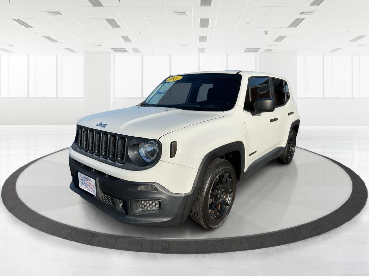 2017 Jeep Renegade Sport 4x4 (ZACCJBAH3HP) with an MultiAir 1.4L I-4 variable valve control engine, Manual transmission, located at 1099 N County Rd 25A, Troy, OH, 45373, (937) 908-9800, 40.057079, -84.212883 - Photo#5
