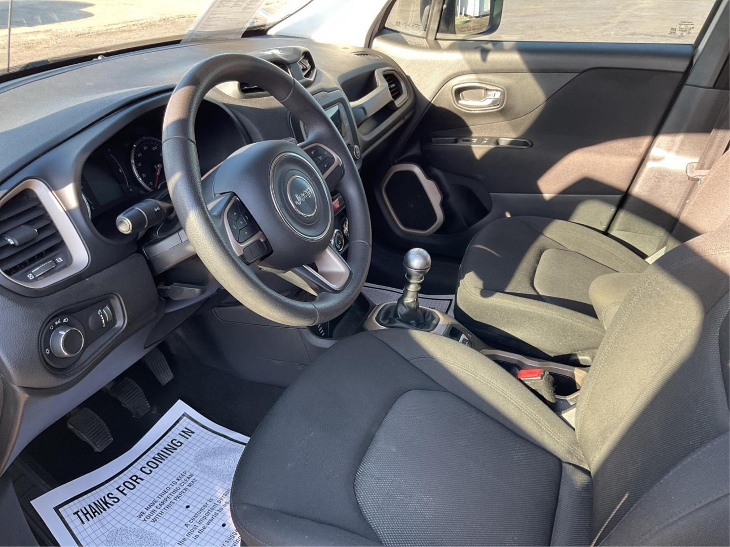 2017 Jeep Renegade Sport 4x4 (ZACCJBAH3HP) with an MultiAir 1.4L I-4 variable valve control engine, Manual transmission, located at 1099 N County Rd 25A, Troy, OH, 45373, (937) 908-9800, 40.057079, -84.212883 - Photo#6