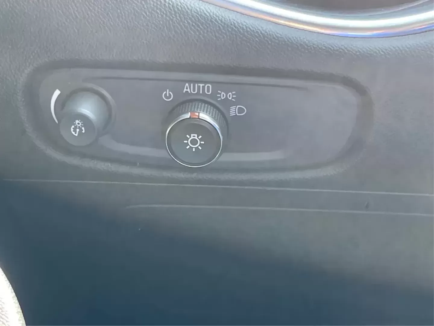 2018 Chevrolet Malibu LT (1G1ZD5ST8JF) with an ECOTEC 1.5L I-4 gasoline direct injection engine, located at 880 E. National Road, Vandalia, OH, 45377, (937) 908-9800, 39.891918, -84.183594 - Photo#16