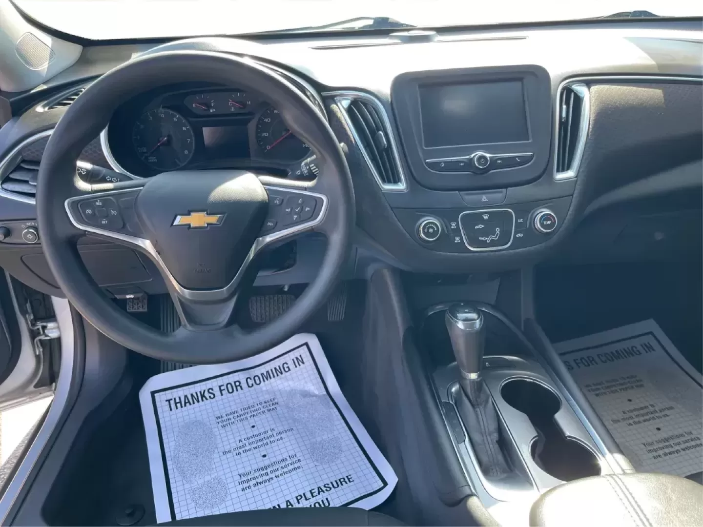 2018 Chevrolet Malibu LT (1G1ZD5ST8JF) with an ECOTEC 1.5L I-4 gasoline direct injection engine, located at 880 E. National Road, Vandalia, OH, 45377, (937) 908-9800, 39.891918, -84.183594 - Photo#20