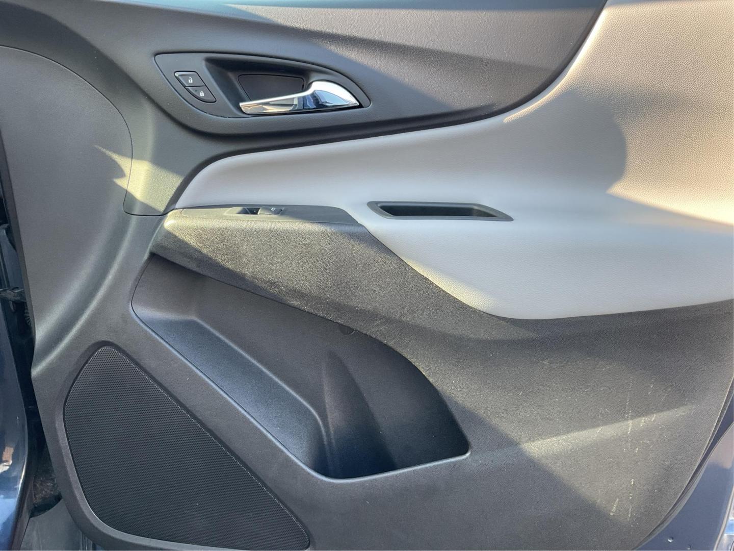 2019 Chevrolet Equinox LS 2WD (3GNAXHEV2KL) with an 1.5L L4 DOHC 16V TURBO engine, 6-Speed Automatic transmission, located at 8750 N County Rd 25A, Piqua, OH, 45356, (937) 908-9800, 40.164391, -84.232513 - Photo#18