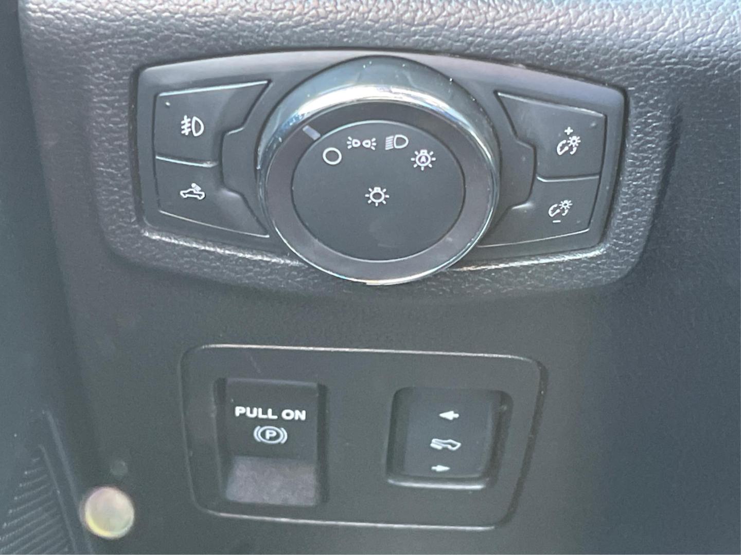 2018 Ford F-150 XL SuperCrew 5.5-ft. Bed 4WD (1FTEW1EG6JF) with an 3.5L V6 TURBO engine, 6-Speed Automatic transmission, located at 8750 N County Rd 25A, Piqua, OH, 45356, (937) 908-9800, 40.164391, -84.232513 - Photo#16