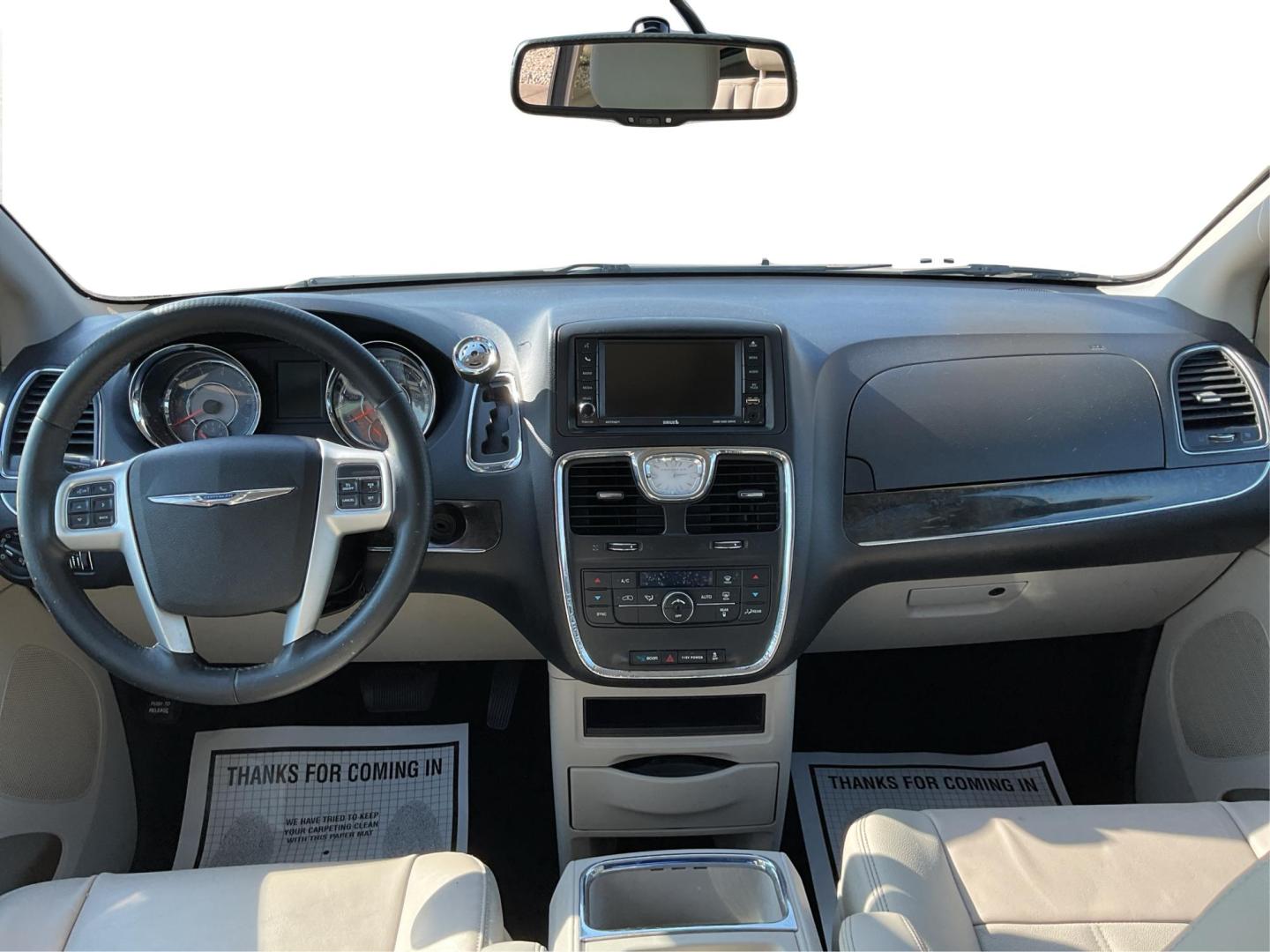 2015 Chrysler Town and Country Touring (2C4RC1BG7FR) with an 3.6L V-6 DOHC engine, located at 8750 N County Rd 25A, Piqua, OH, 45356, (937) 908-9800, 40.164391, -84.232513 - Photo#20