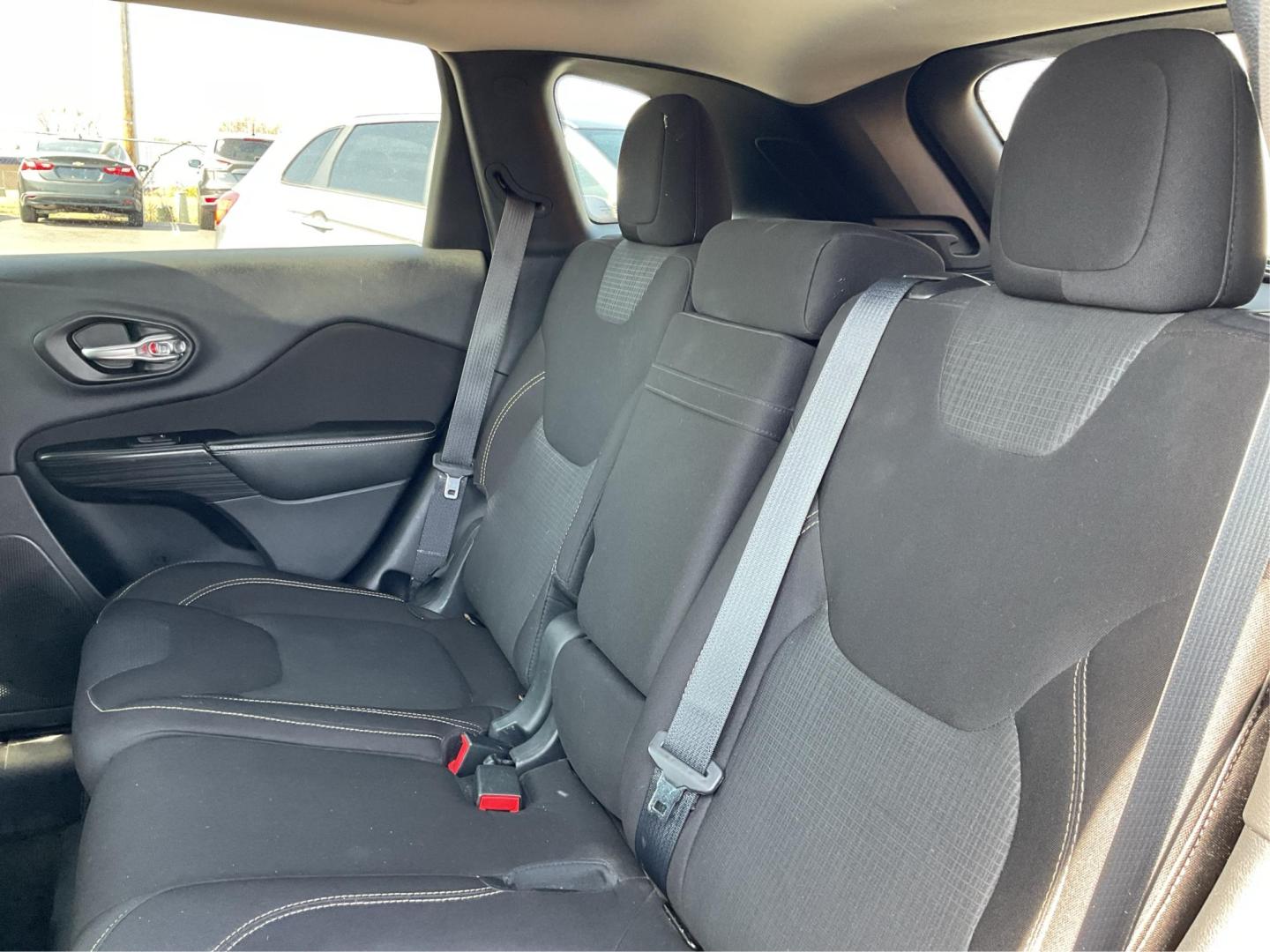 2016 Jeep Cherokee North (1C4PJLCB9GW) with an Other engine, located at 1099 N County Rd 25A, Troy, OH, 45373, (937) 908-9800, 40.057079, -84.212883 - Photo#9