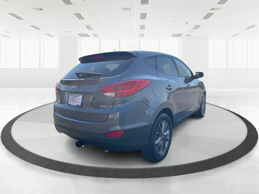 2014 Hyundai Tucson GLS (KM8JTCAF5EU) with an Nu 2L I-4 gasoline direct injection engine, located at 1230 East Main St, Xenia, OH, 45385, (937) 908-9800, 39.688026, -83.910172 - 2014 Hyundai Tucson GLS - Photo#2