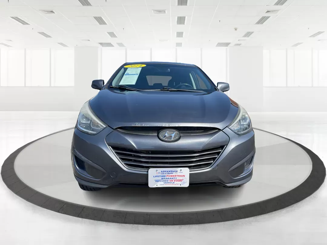 2014 Hyundai Tucson GLS (KM8JTCAF5EU) with an Nu 2L I-4 gasoline direct injection engine, located at 1230 East Main St, Xenia, OH, 45385, (937) 908-9800, 39.688026, -83.910172 - 2014 Hyundai Tucson GLS - Photo#6
