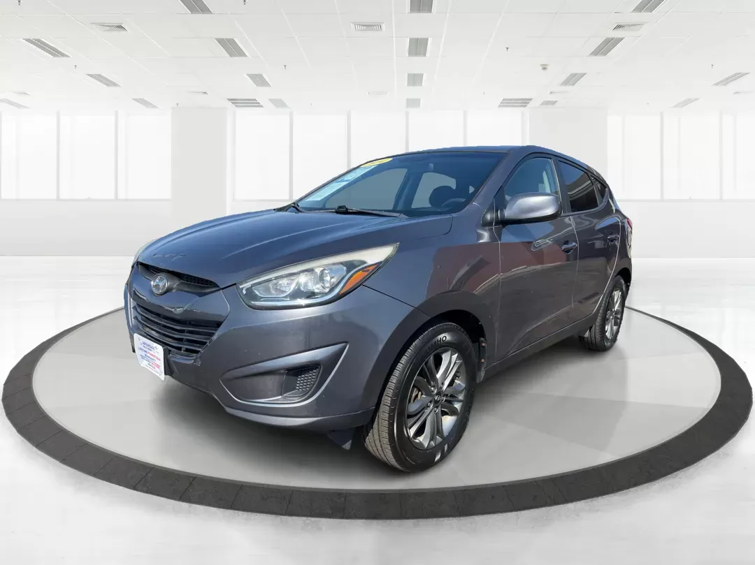2014 Hyundai Tucson GLS (KM8JTCAF5EU) with an Nu 2L I-4 gasoline direct injection engine, located at 1230 East Main St, Xenia, OH, 45385, (937) 908-9800, 39.688026, -83.910172 - 2014 Hyundai Tucson GLS - Photo#7