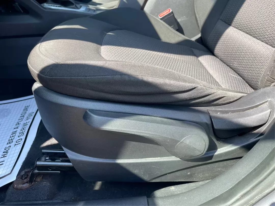 2014 Hyundai Tucson GLS (KM8JTCAF5EU) with an Nu 2L I-4 gasoline direct injection engine, located at 1230 East Main St, Xenia, OH, 45385, (937) 908-9800, 39.688026, -83.910172 - 2014 Hyundai Tucson GLS - Photo#16
