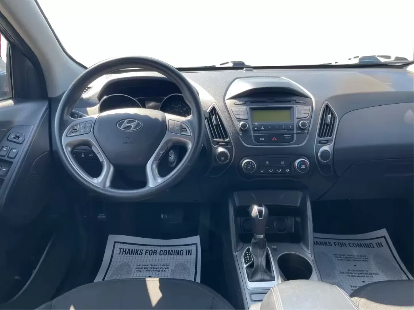 2014 Hyundai Tucson GLS (KM8JTCAF5EU) with an Nu 2L I-4 gasoline direct injection engine, located at 1230 East Main St, Xenia, OH, 45385, (937) 908-9800, 39.688026, -83.910172 - 2014 Hyundai Tucson GLS - Photo#19