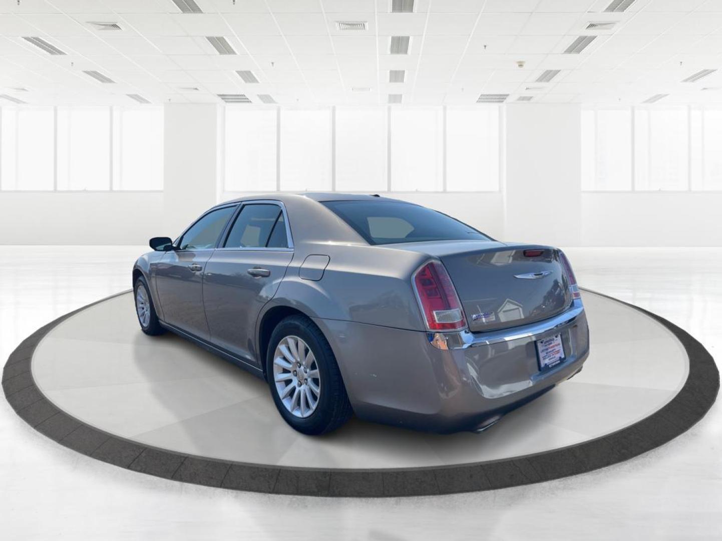 2014 Chrysler 300 RWD (2C3CCAAG8EH) with an Other engine, located at 4508 South Dixie Dr, Moraine, OH, 45439, (937) 908-9800, 39.689976, -84.218452 - Photo#4