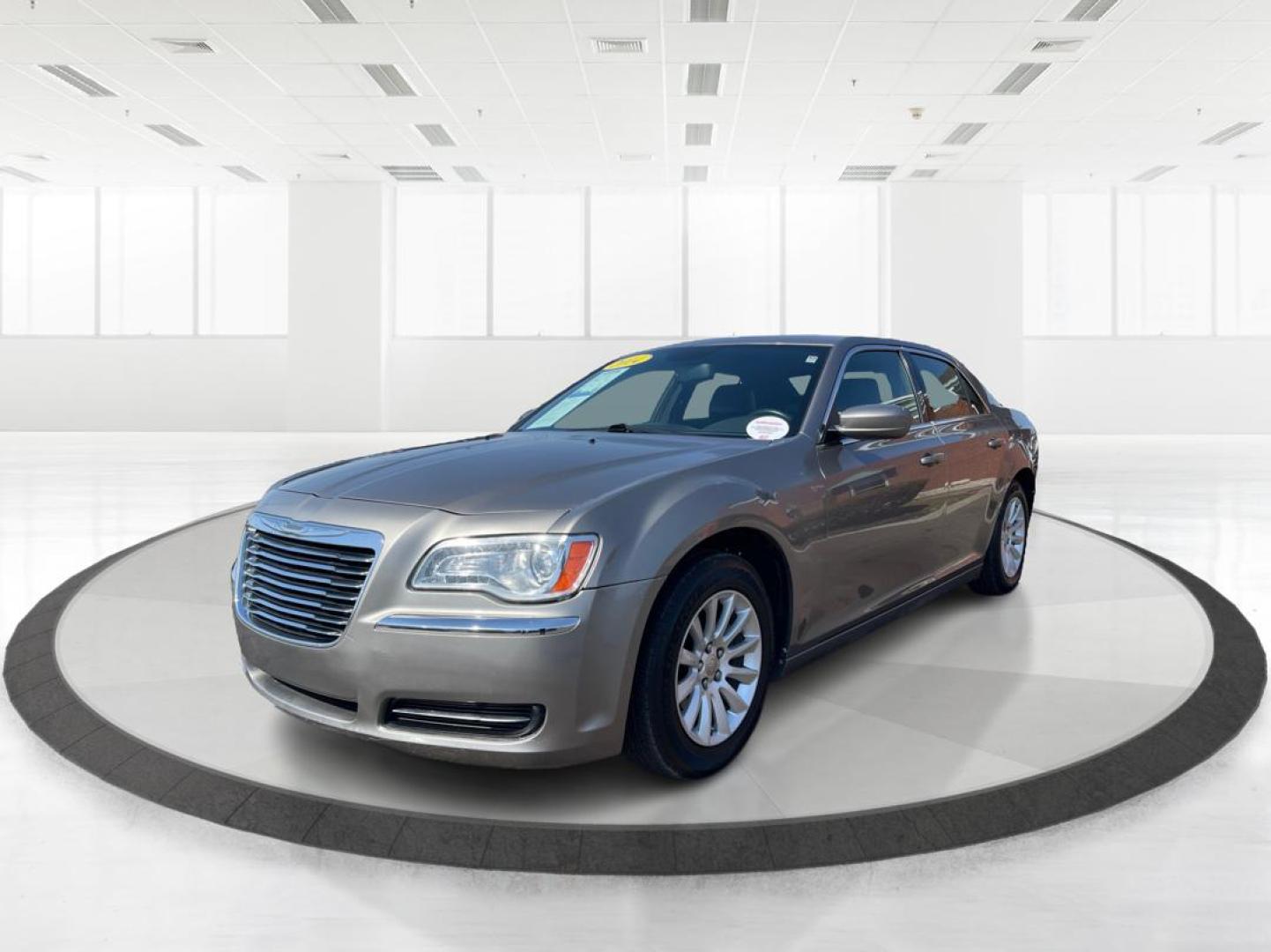 2014 Chrysler 300 RWD (2C3CCAAG8EH) with an Other engine, located at 4508 South Dixie Dr, Moraine, OH, 45439, (937) 908-9800, 39.689976, -84.218452 - Photo#7