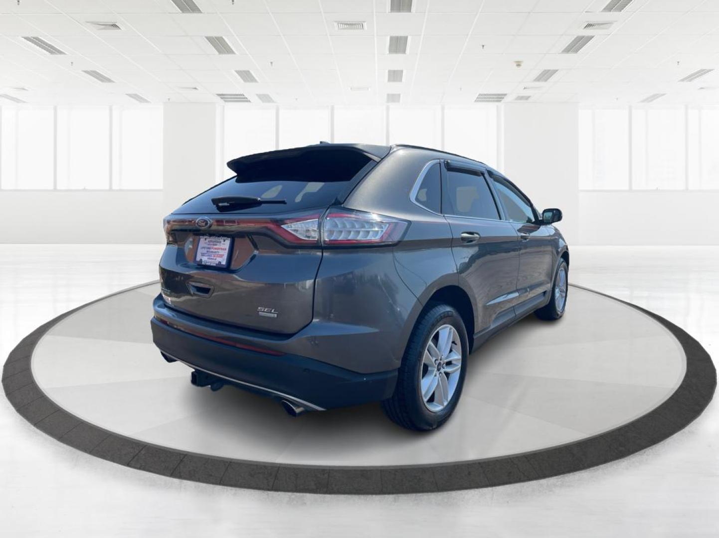 2016 Ford Edge SEL (2FMPK3J91GB) with an 3.5L V-6 DOHC engine, located at 1230 East Main St, Xenia, OH, 45385, (937) 908-9800, 39.688026, -83.910172 - Photo#2
