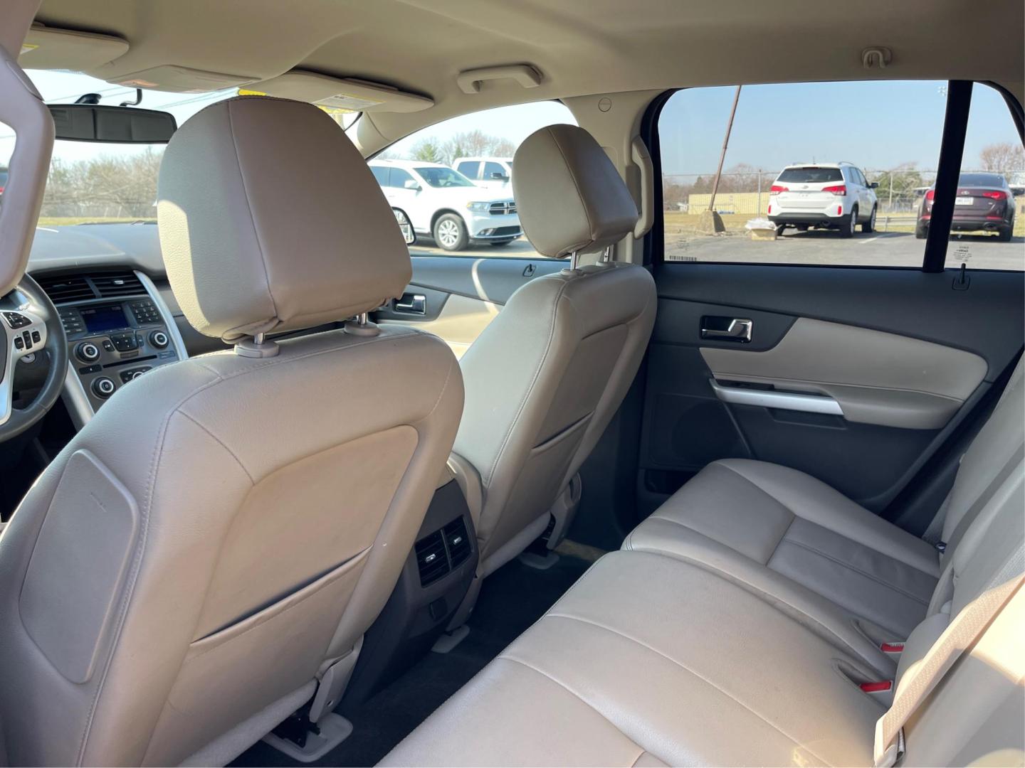 2013 Ford Edge SEL (2FMDK4JC8DB) with an 3.5L V-6 DOHC engine, located at 880 E. National Road, Vandalia, OH, 45377, (937) 908-9800, 39.891918, -84.183594 - Photo#9