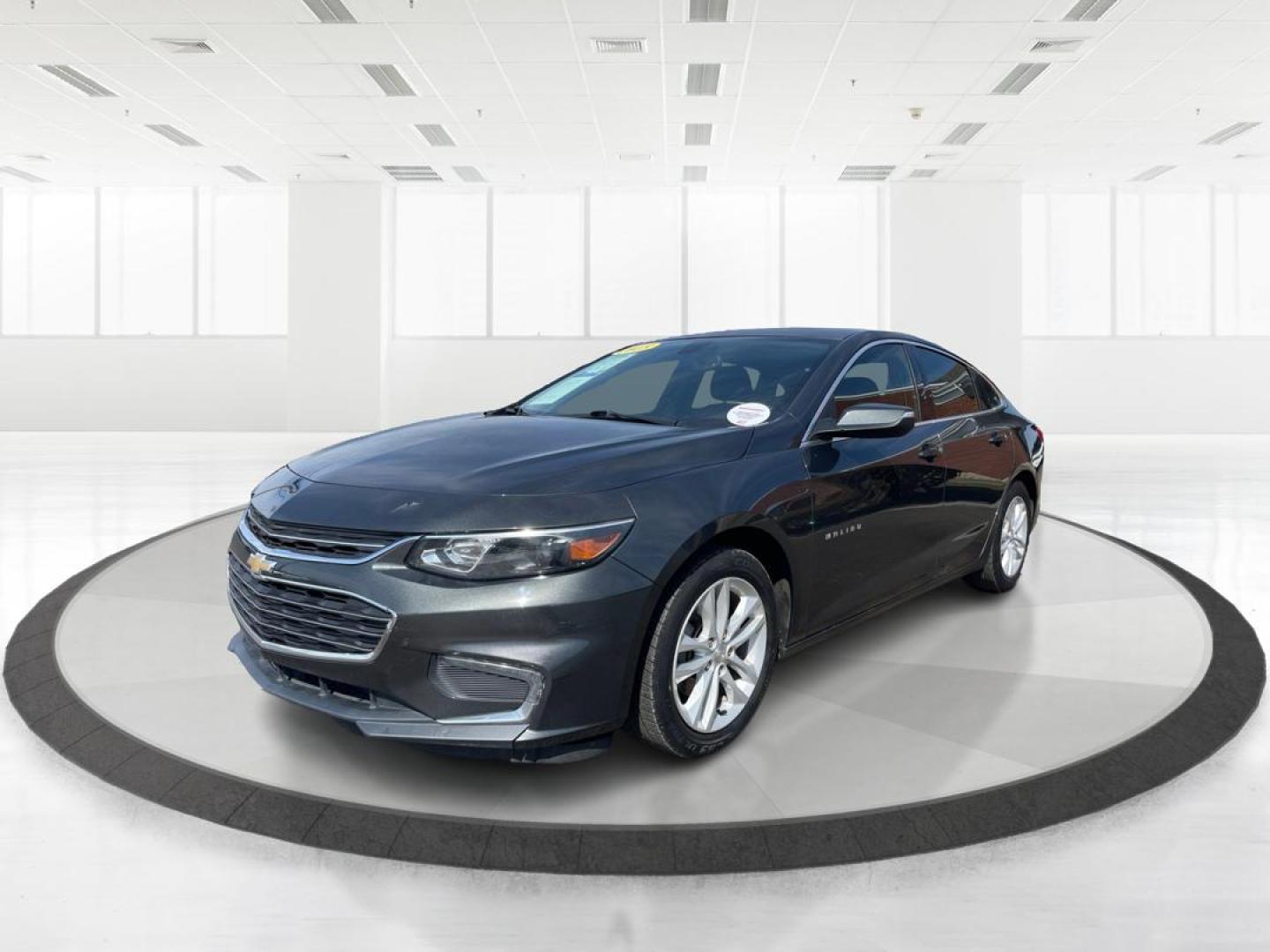 2018 Chevrolet Malibu LT (1G1ZD5ST9JF) with an ECOTEC 1.5L I-4 gasoline direct injection engine, located at 401 Woodman Dr, Riverside, OH, 45431, (937) 908-9800, 39.760899, -84.123421 - 2018 Chevrolet Malibu LT - Photo#7