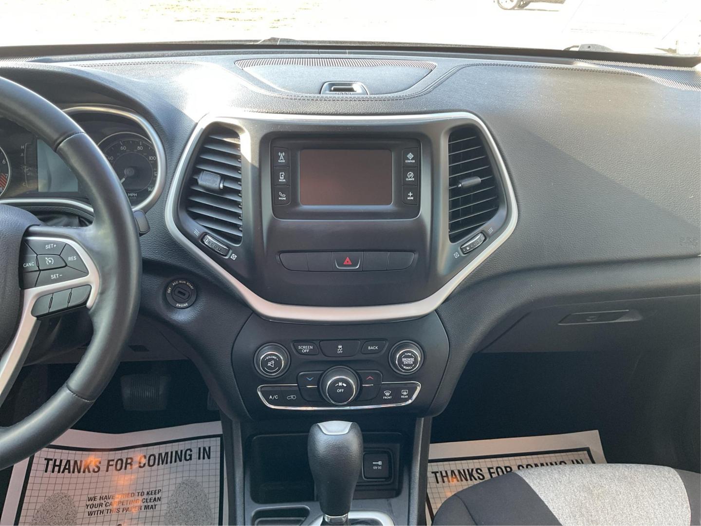 2014 Jeep Cherokee Latitude (1C4PJLCS0EW) with an MultiAir2 Tigershark 2.4L I-4 variable valve contr engine, located at 8750 N County Rd 25A, Piqua, OH, 45356, (937) 908-9800, 40.164391, -84.232513 - Photo#12