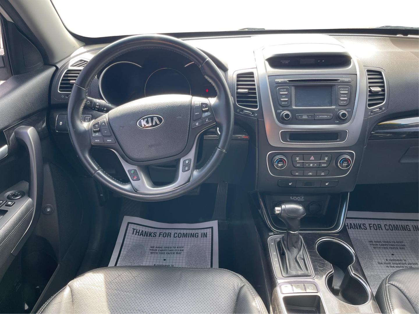 2015 Kia Sorento EX V6 (5XYKU4A74FG) with an Lambda II 3.3L V-6 gasoline direct injection engine, located at 8750 N County Rd 25A, Piqua, OH, 45356, (937) 908-9800, 40.164391, -84.232513 - Photo#20