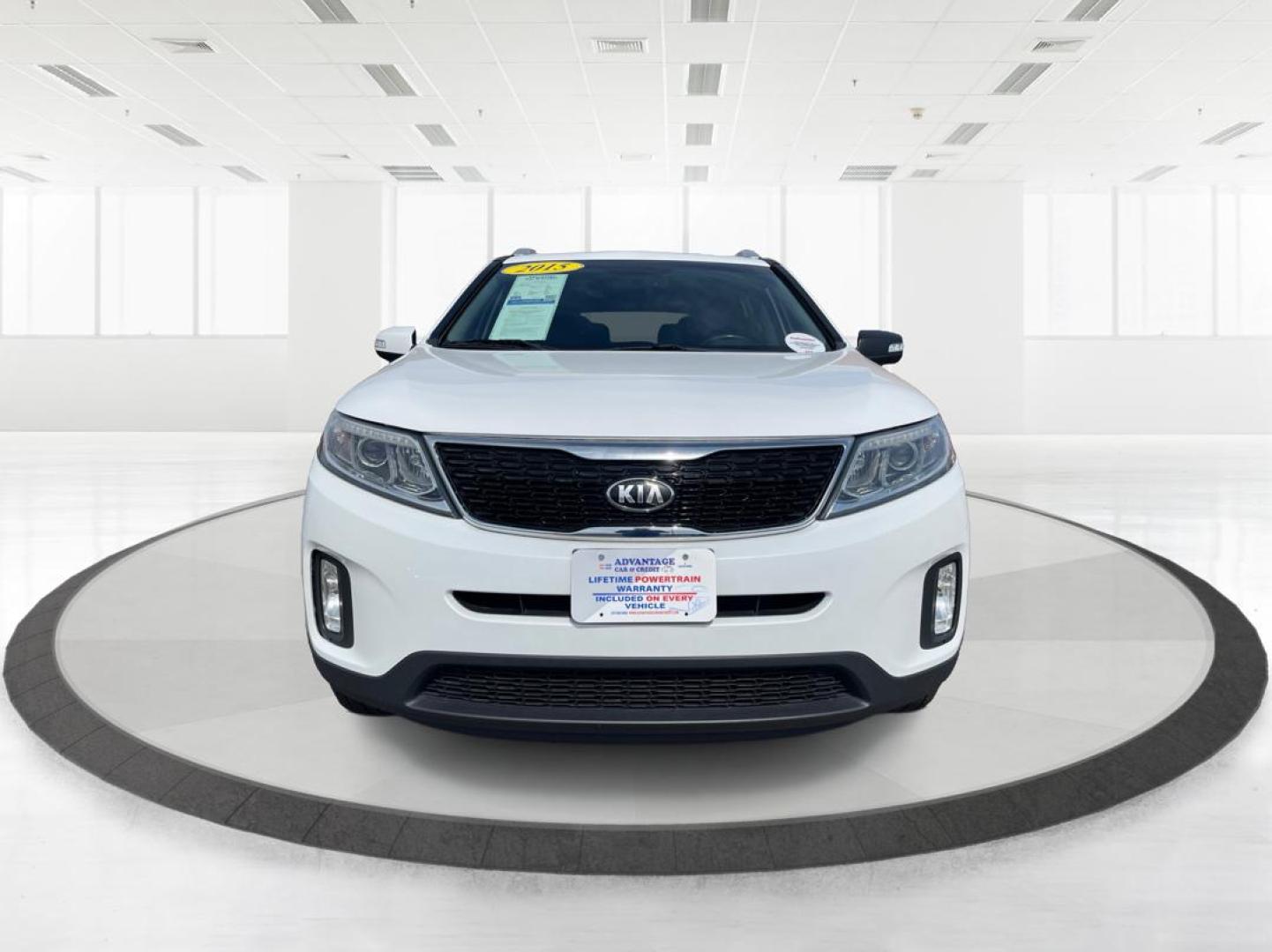 2015 Kia Sorento EX V6 (5XYKU4A74FG) with an Lambda II 3.3L V-6 gasoline direct injection engine, located at 8750 N County Rd 25A, Piqua, OH, 45356, (937) 908-9800, 40.164391, -84.232513 - Photo#6
